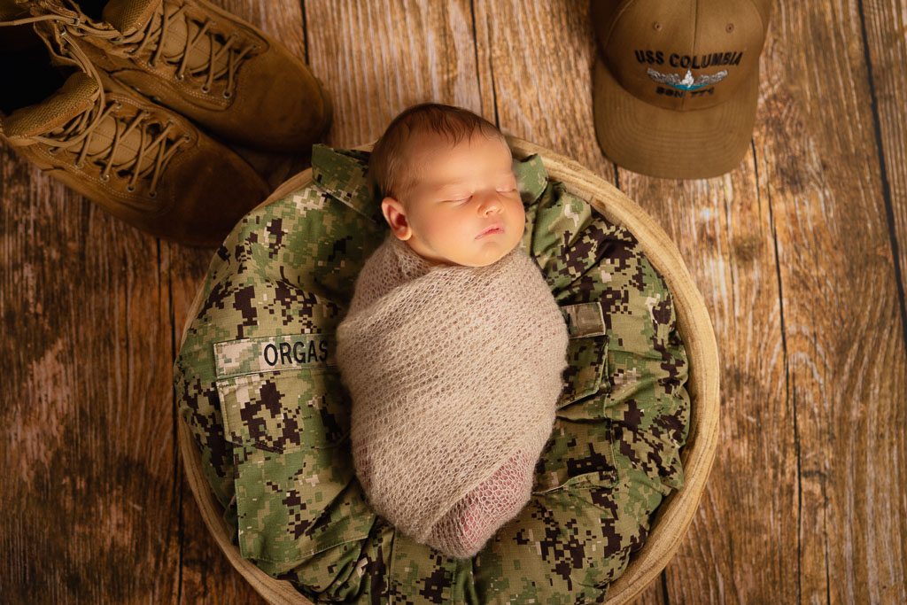 middle georgia newborn photographer. new born photos. props, wraps, basket, flokati