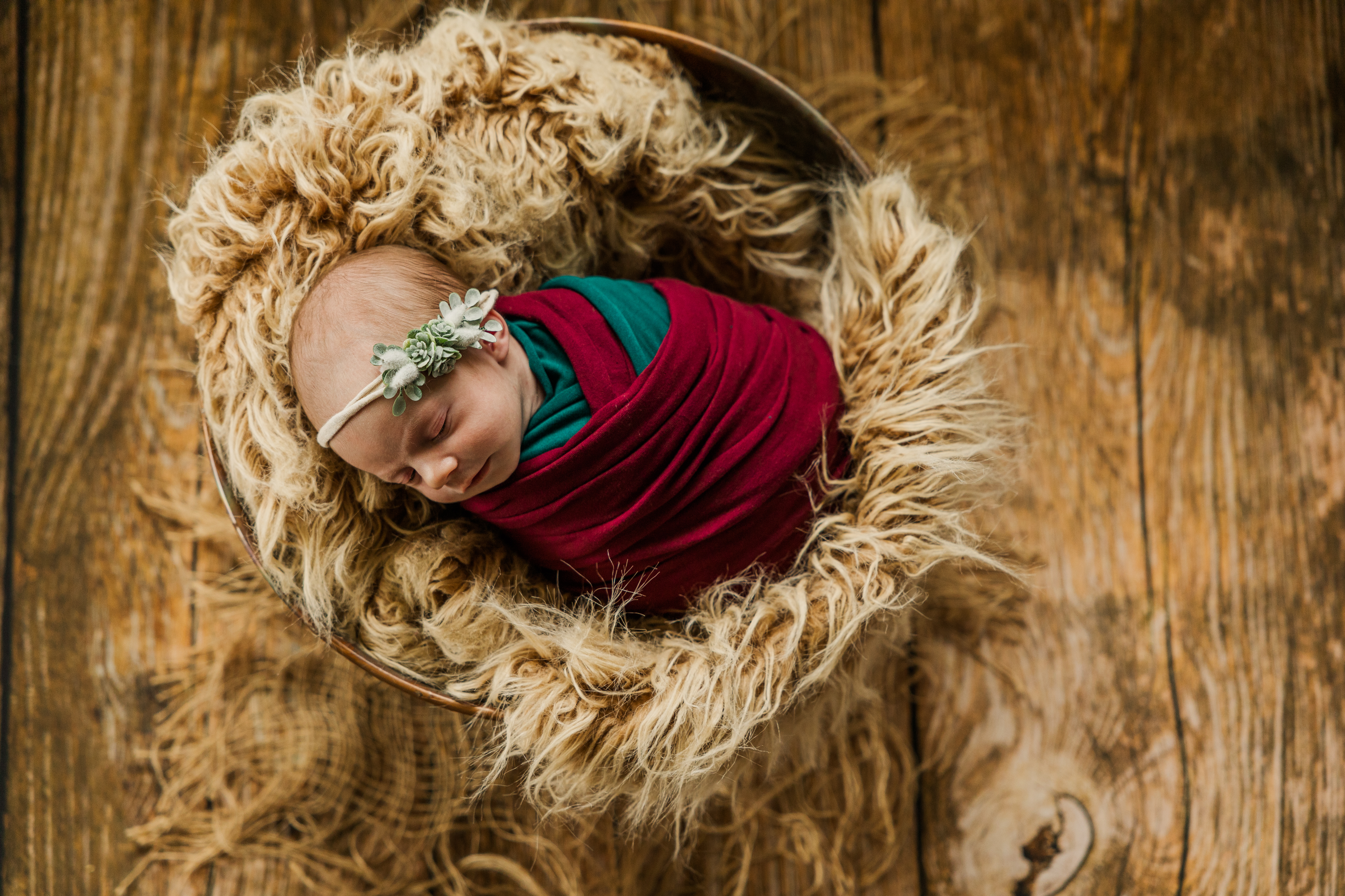 middle georgia newborn photographer. new born photos. photoshoot props, wraps